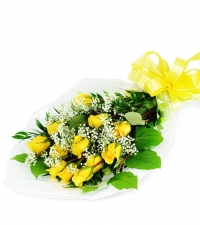 Perfect Wrapped Long-Stemmed Yellow Roses-Flowers to Canada from Pakistan