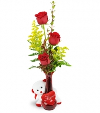 rose-trio-3-red-roses-flowers-Flowers to Toronto, Mississauga, Ontario, Alberta, Calgary, Hamilton, Ottawa, Montreal, Winnipeg allover Canada from Karachi, Lahore, Islamabad Pakistan